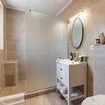 Nikolas Haus Premium Historic Center & Free Parking 3*