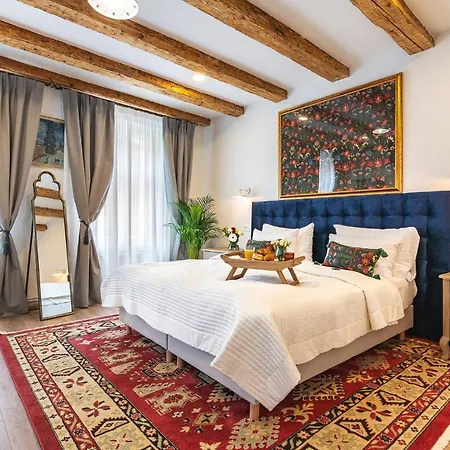 Nikolas Haus Premium Historic Center & Free Parking Braşov