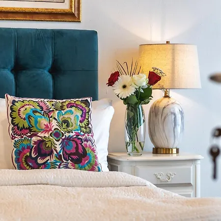 Appart hôtel Nikolas Haus Premium Historic Center & Free Parking 3*