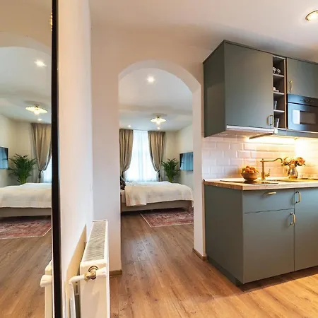 Nikolas Haus Premium Historic Center & Free Parking 3*
