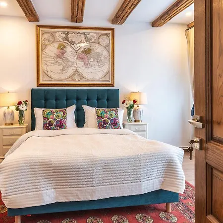 Nikolas Haus Premium Historic Center & Free Parking Appart hôtel