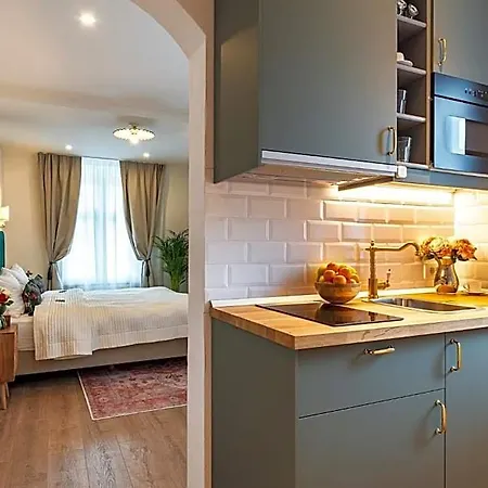 Appart hôtel Nikolas Haus Premium Historic Center & Free Parking