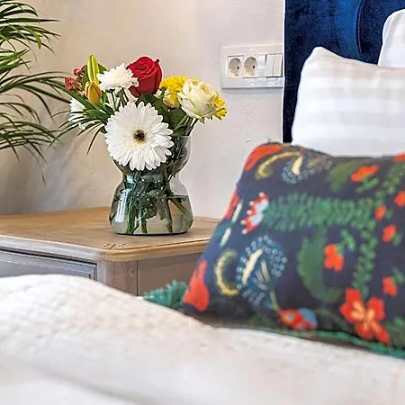 Nikolas Haus Premium Historic Center & Free Parking 3*