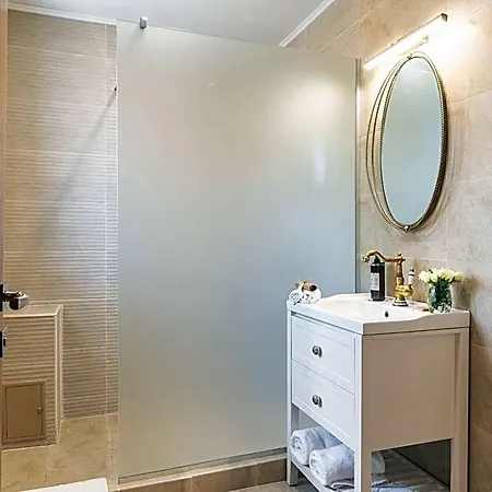 Nikolas Haus Premium Historic Center & Free Parking Braşov