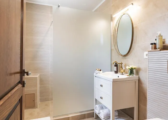 Nikolas Haus Premium Historic Center & Free Parking Apart-hotel 3*