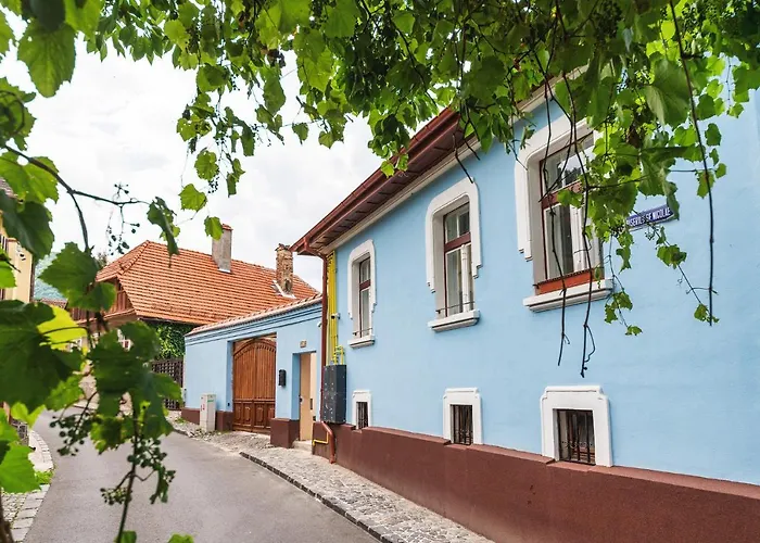 Апарт-готель Nikolas Haus Premium Historic Center & Free Parking 3*