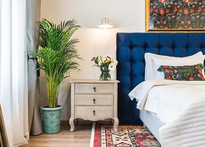 Nikolas Haus Premium Historic Center & Free Parking 3* Брашов