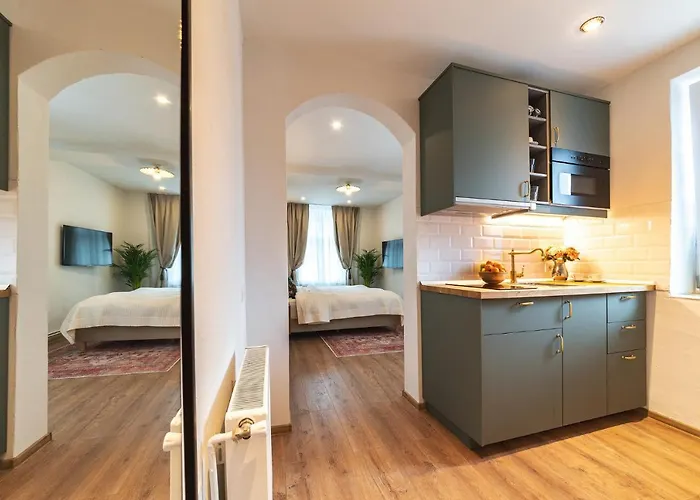 Nikolas Haus Premium Historic Center & Free Parking 3*