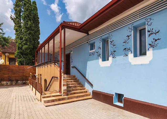 Nikolas Haus Premium Historic Center & Free Parking 3* Брашов